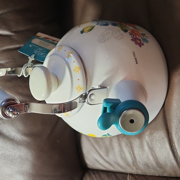 BNWT Pioneer Woman Blooming Bouquet WHISTLING tea kettle. - Picture 3 of 9